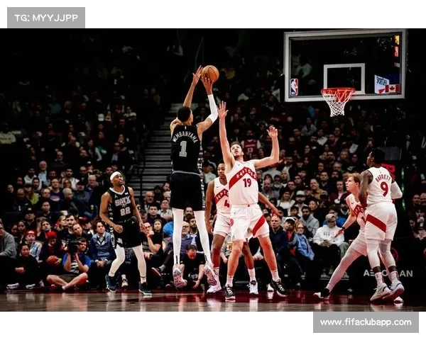 马刺新体系下文班亚马角色定位调整及其对球队未来的影响分析 马刺新体系下文班亚马角色定位调整及其对球队未来的影响分析